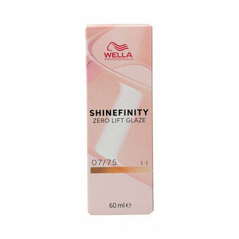 Permanent hårfarve Wella Shinefinity Nº 07/75 (60 ml)