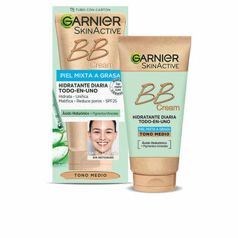 Fugtighedscreme med Farve Garnier Skinactive Bb Cream Mixet hud Fedtet hud Medium 50 ml Spf 25