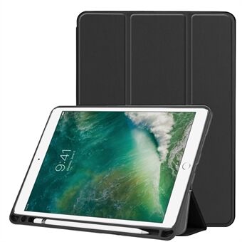 Slankt stødsikker etui til iPad Air 10.5 (2019) / Pro 10.5 (2017) PU-læder tabletcover Tri-fold Stand med kuglepenne